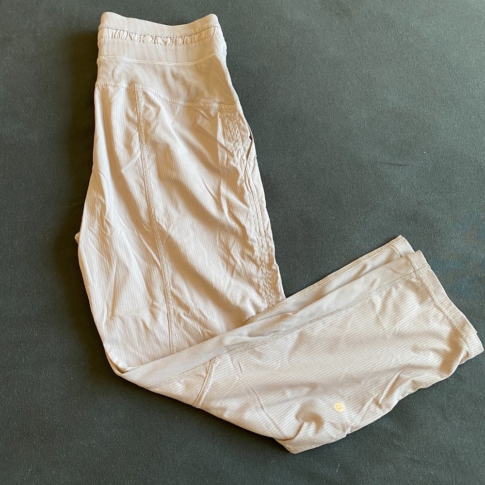 Lululemon Dance Studio Pants Size 6